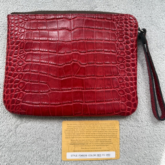 ✨ Patricia Nash Red Croc Embossed Leather Wristlet ✨ - Picture 3 of 11